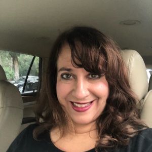 Meet your Posher, Lisa